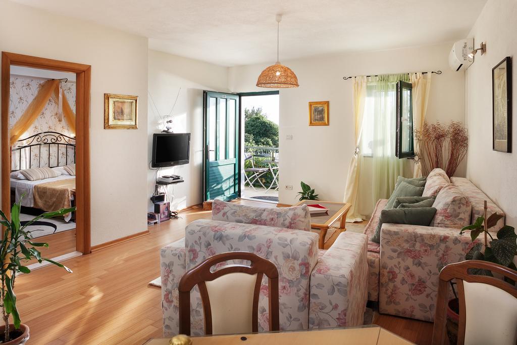 Holiday Home Alegra Podgora Extérieur photo